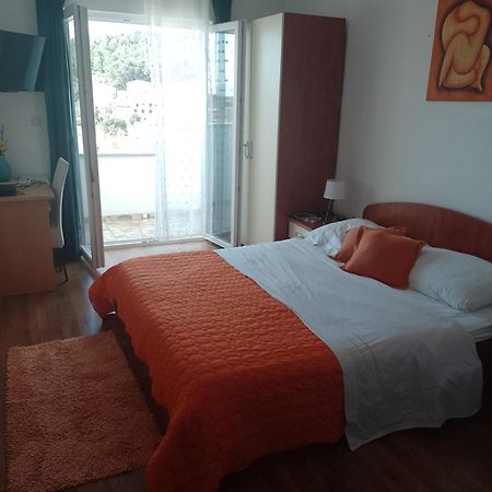 Apartman Mare Drvenik  Buitenkant foto