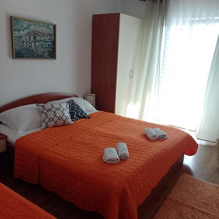 Apartman Mare Drvenik  Buitenkant foto