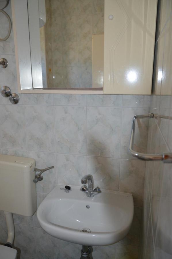 Apartman Mare Drvenik  Buitenkant foto