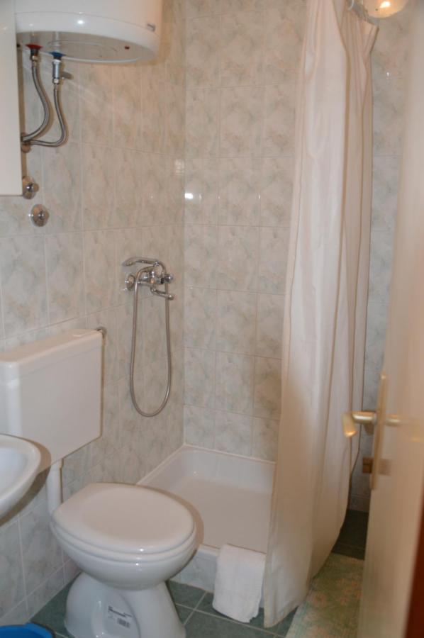 Apartman Mare Drvenik  Buitenkant foto