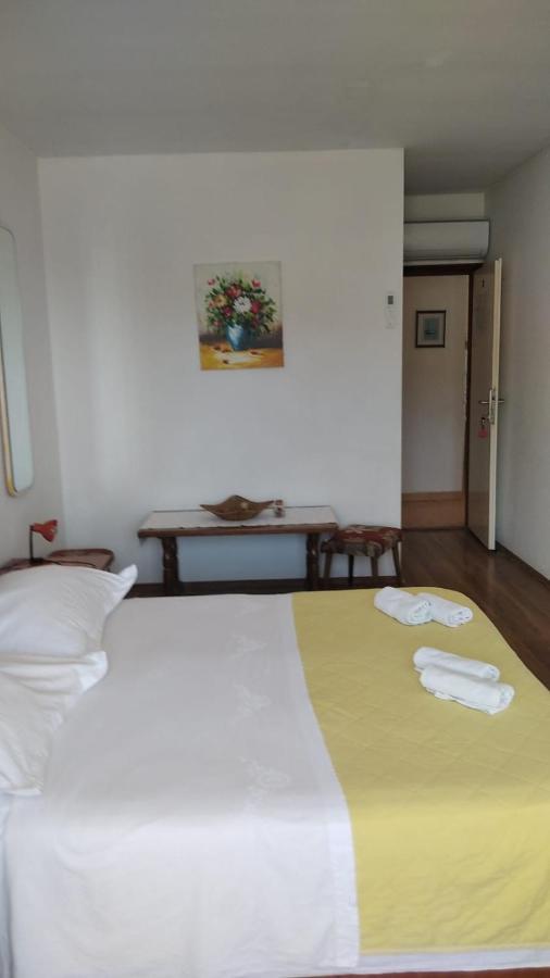 Apartman Mare Drvenik  Buitenkant foto
